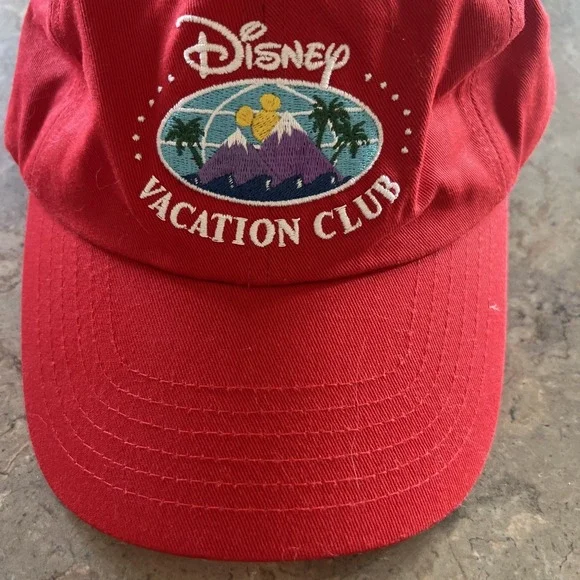 Vintage‎ Disney Vacation Club Member  RED Hat