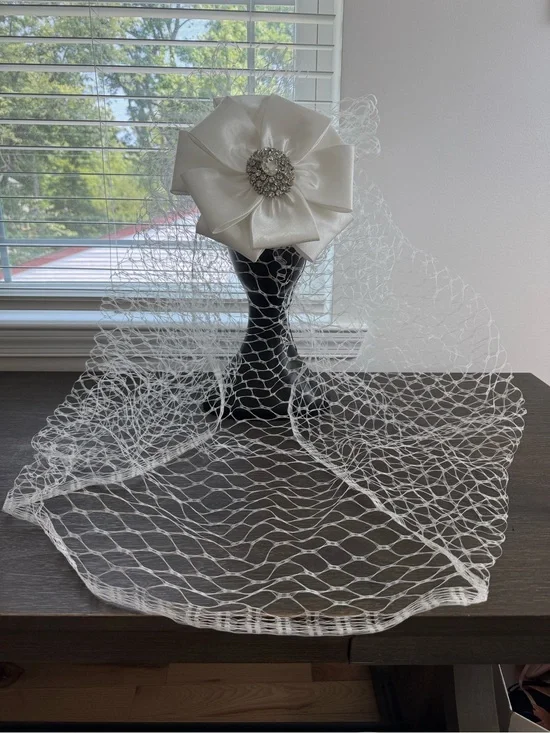 Whittall & Shon White Rhinestone Bow Veil Statement Hat