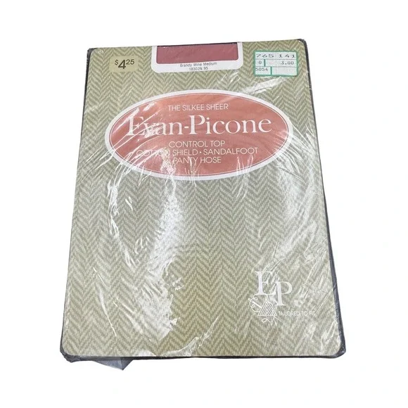 Evan-Picone Silkee Sheer Control Top Pantyhose Brandy Wine Medium Sandalfoot USA