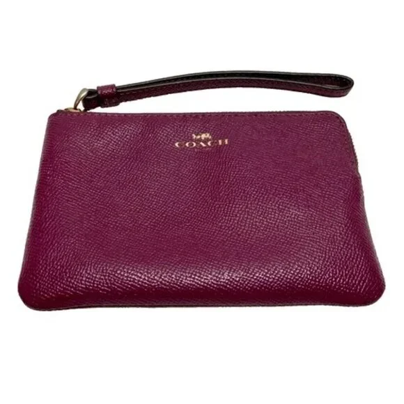 Coach Women's Small Corner Zip Wristlet Pouch Wallet Purse Purple Plum GUC‎