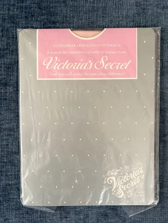 VTG NWT Victoria’s Secret Rose Pink Ultra Sheer Nylon Sandalfoot Toe Stockings