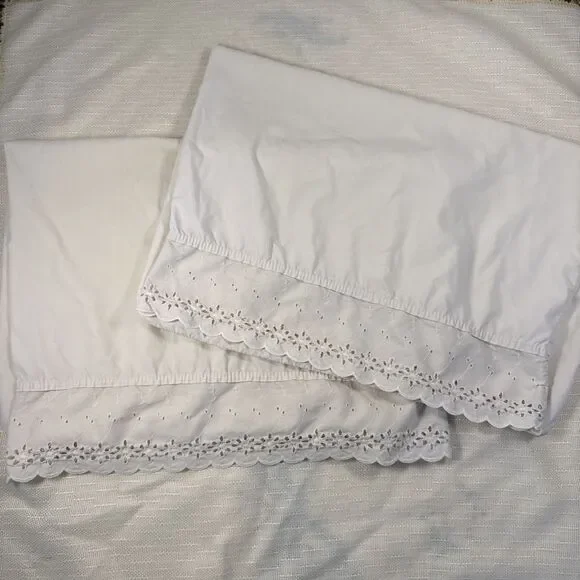 Dan River Pillowcase Set 2 Vintage White Eyelet Lace Trim Percale Pillowcases