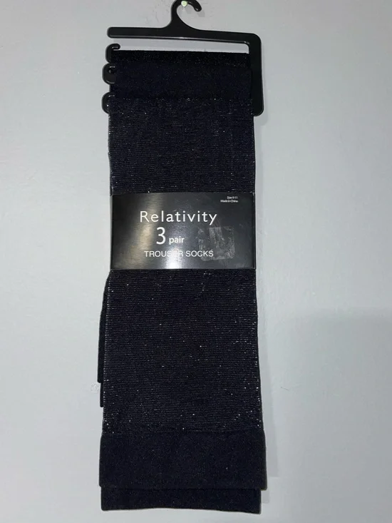 🎬NWT Relativity Women’s 3-Pack Trouser Socks — Black