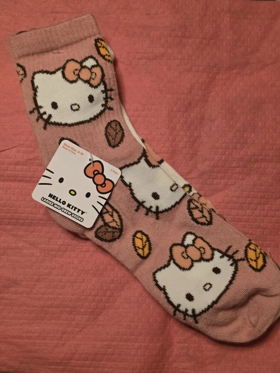 Hello Kitty Pink Character Crew Socks Set Of 2 Pairs Unisex 4-10