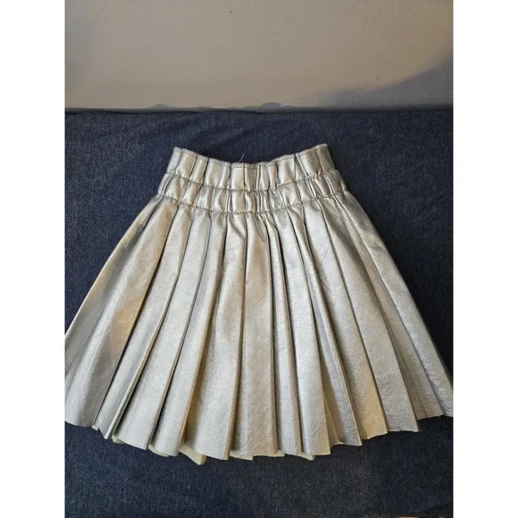 WELAKEN Girl's Pleated Accordian Skirt Faux Leather Silver MetallicSz 100 3/4NWT
