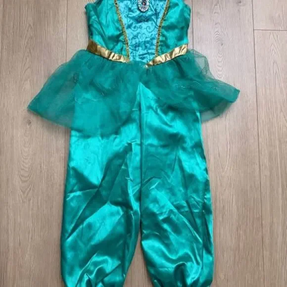 Disney Princess Jasmine Costume Size 4-6X Light up