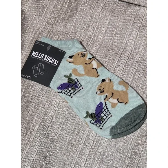 Hello Socks Womens Low Cut Ankle Socks Light Blue Cat Shopping Fish OS 4-10 NWT