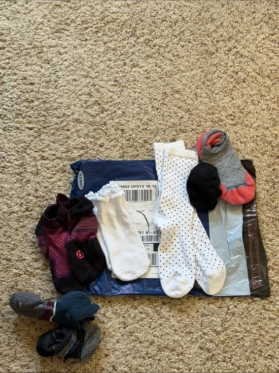 Bundle of (7) Pairs of Socks, Fits a Womens Size 8