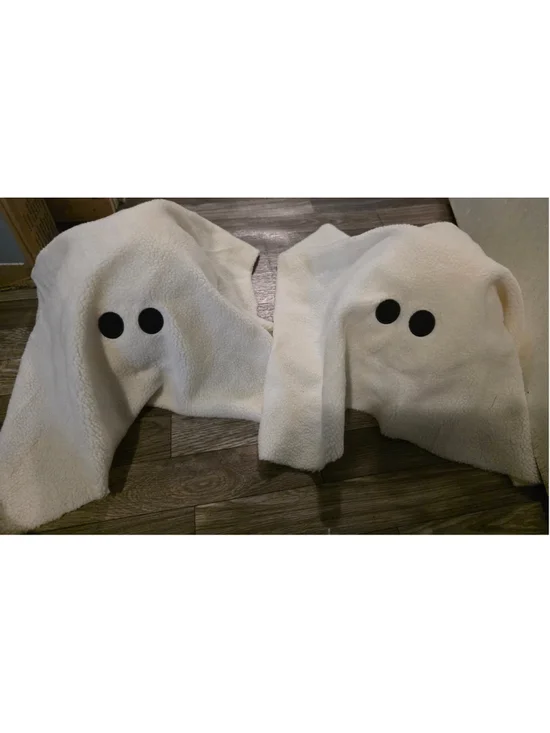 Set of Two Ghost Throw Pillows White Black Shepra
