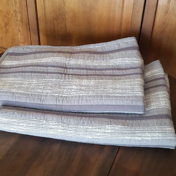 Frye NWOT Waverunner Textured Quilted Standard Pillow Shams Set of 2