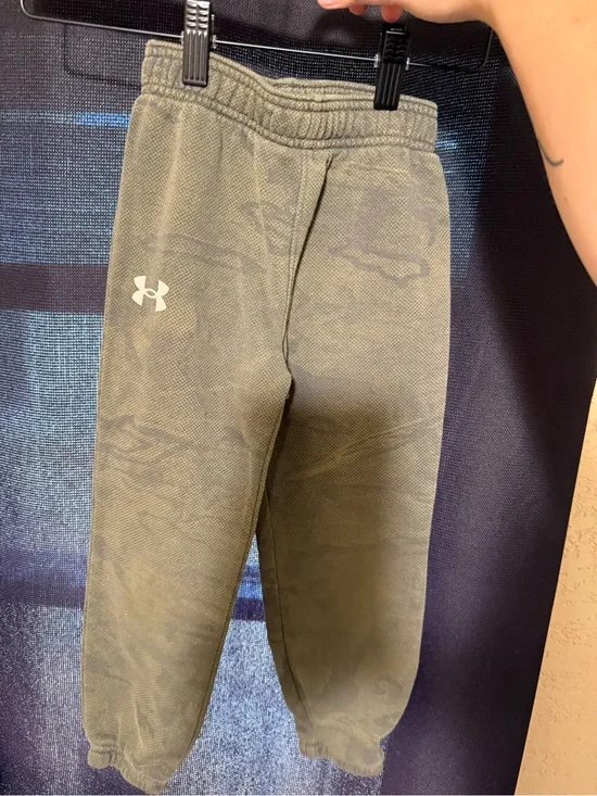 Under Armour Kids Olive Camo Jogger Sweatpants
