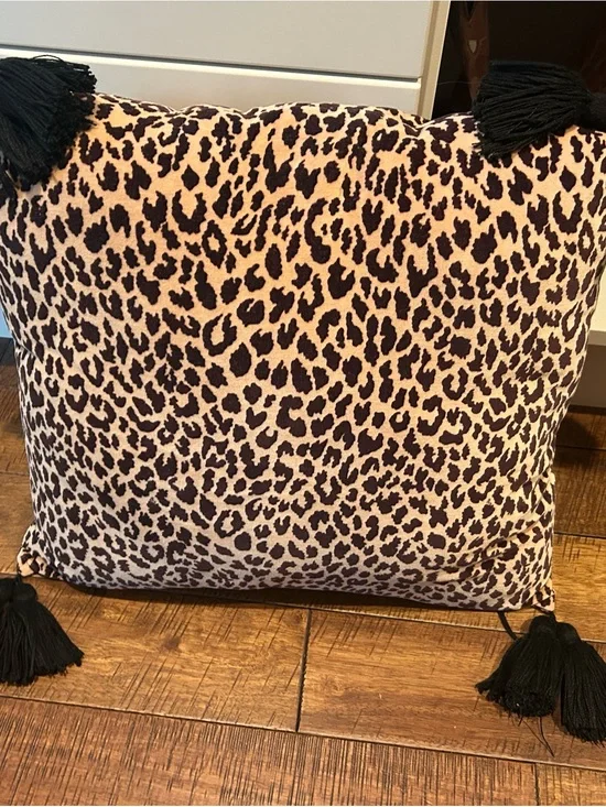 Leopard Print Tassel Decorative Pillow - Black & Tan