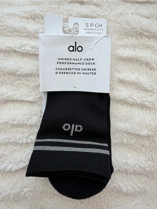 ALO Yoga Unisex Half-Crew Performance Socks Black | Size Small