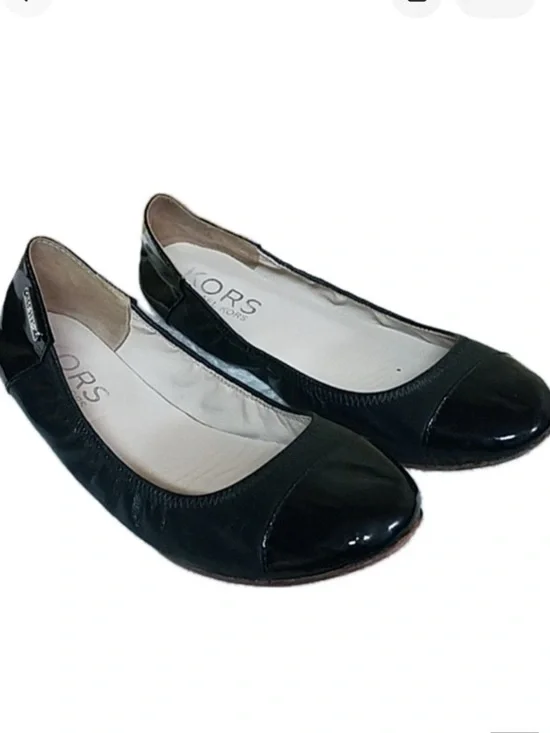 Michael Kors Ballet Flats Black Leather with Patent Leather detail  7.5