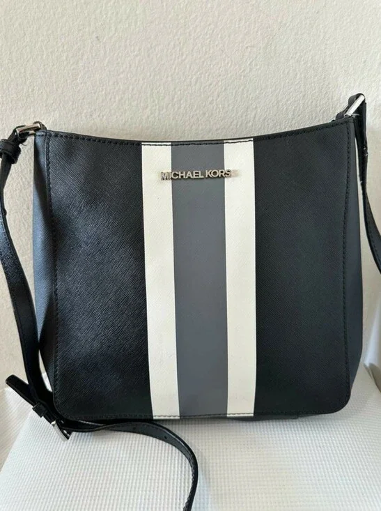 Michael Kors Jet Set Travel Large Messenger Black Bag