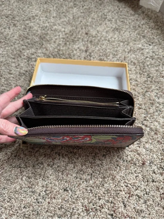 Floral Print Zip-Around Women's Wallet - Brown