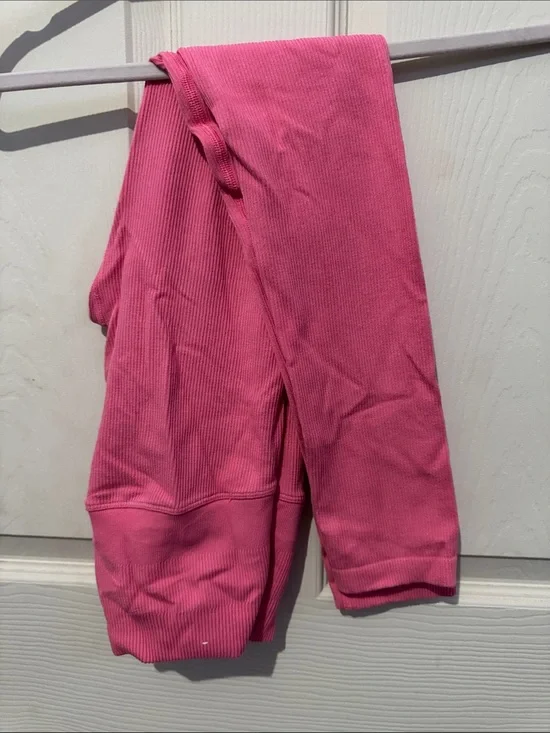 Womens Pink Ribbed Leggings