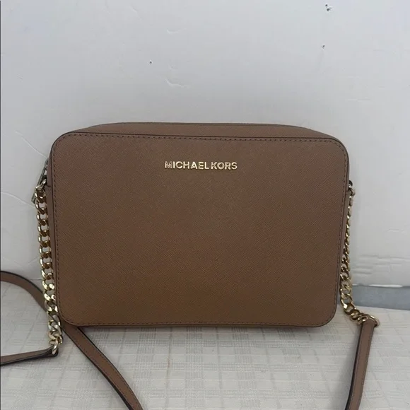 Jet Set Large Saffiano Leather Crossbody Bag
