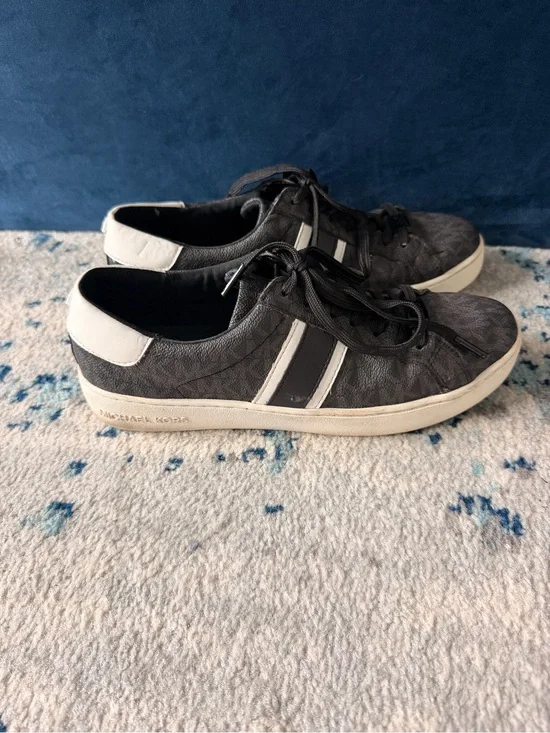 Michael Kors Black and White Women's Low-Top Sneakers