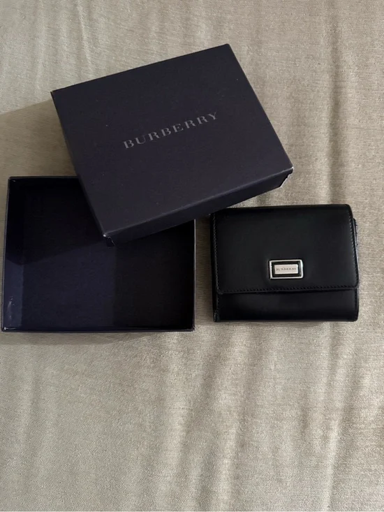 Burberry Black Leather Card & Key Holder with Metal Logo Plaque