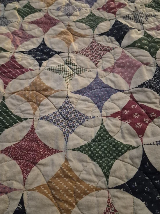Classic Patchwork Cotton Quilt in Multicolor VINTAGE