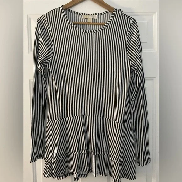 Michael Kors Black and White Long Sleeve Tee Size S