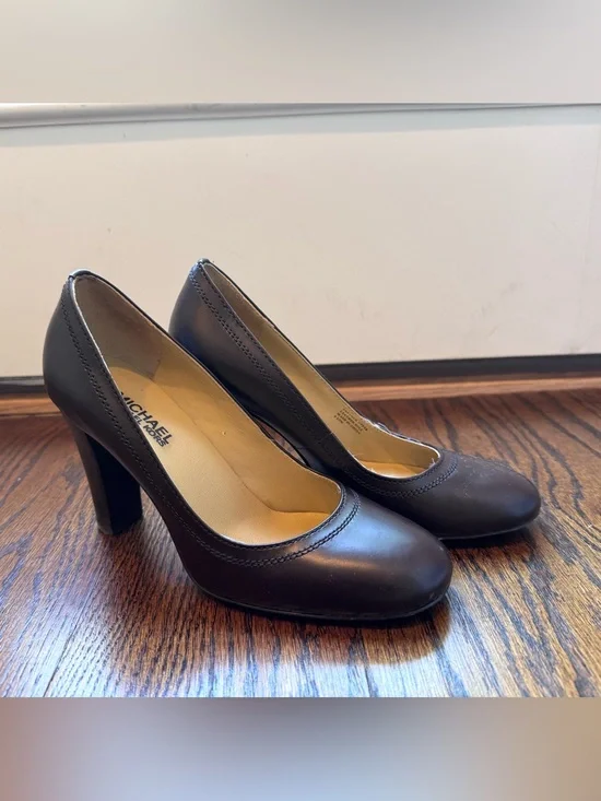 Michael Kors Dark Brown Leather Round-Toe Pumps - 3.5 Inch Heel