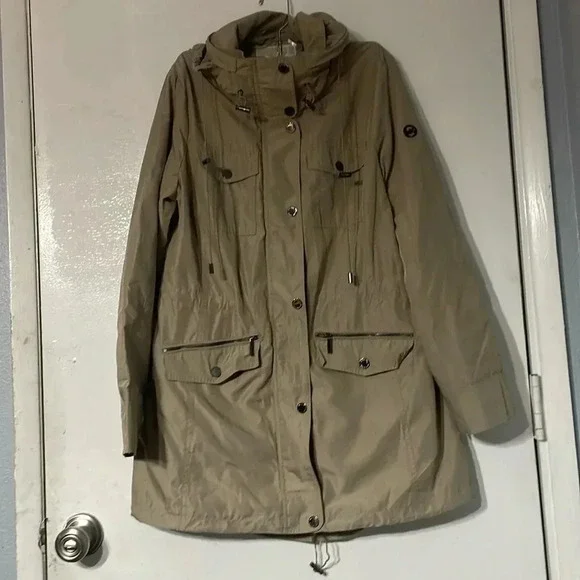 Michae kors hooded sinch rain jacket