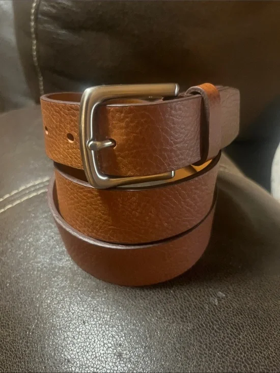 Vineyard Vine Men's Tan Leather Belt - Classic Casual Neutral Dress Silver