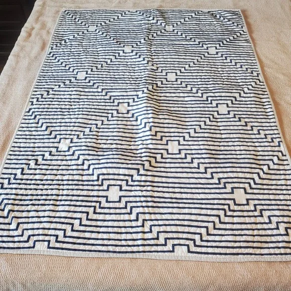 Potterybarn Kids Navy Blue White Geometric Baby Crib Quilt Blanket vintage
