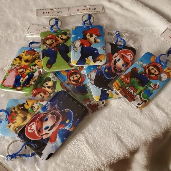 Super Mario ID Holder 4