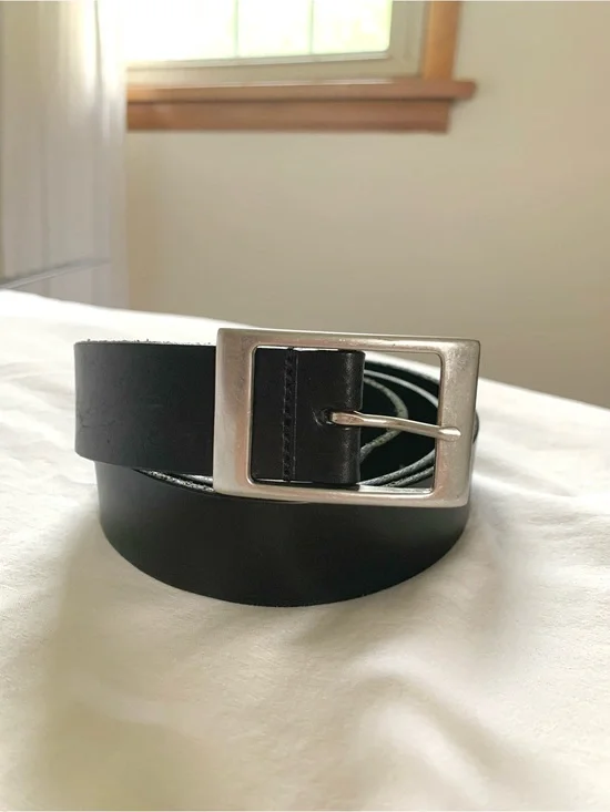 Black Leather Belt with Silver Buckle. Eddie Bauer. Size 38