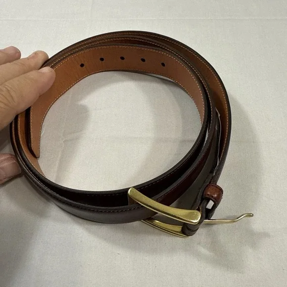 BELTS MENS 44 Trafalgar‎ Leather  Burgundy Hand Polished Cortina Leather  USA