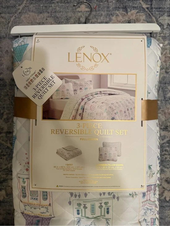 Lenox Full/Queen Reversible Quilt Set in White with Pastel Accents