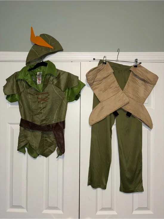 Disney Store Peter Pan Costume boy size 9-10
