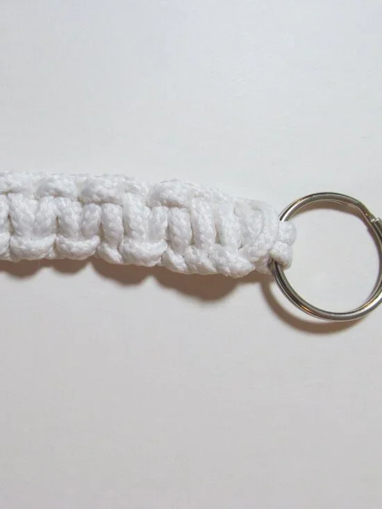 White Paracord Keychain 22812026