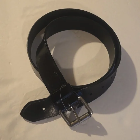 Tommy Hilfiger Mens Black supple leather Belt Silver Square Buckle Sz.L/XL