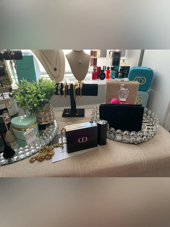 ✨🖤 Dior Rouge Dior Minaudiere Clutch Croffret limited edition🖤✨Like New