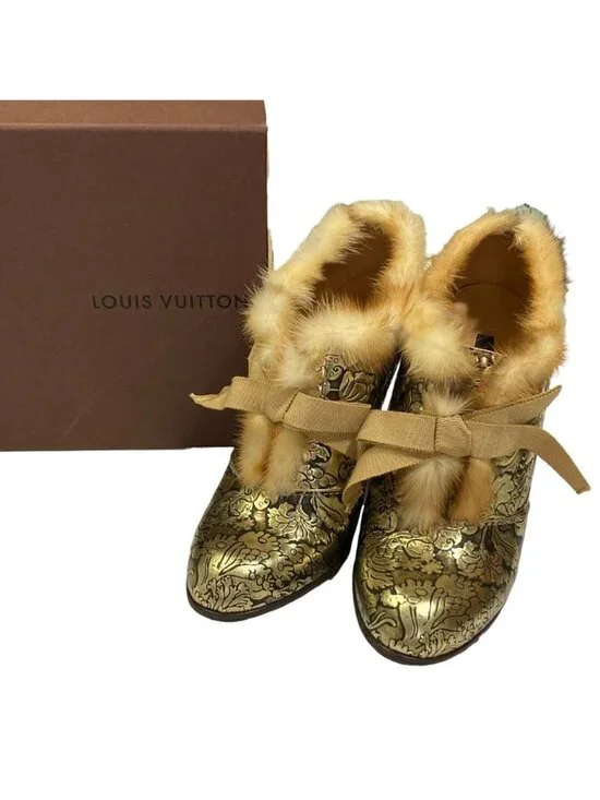 Louis Vuitton Cutwork Fur Trim Short Boots Equivalent Gold