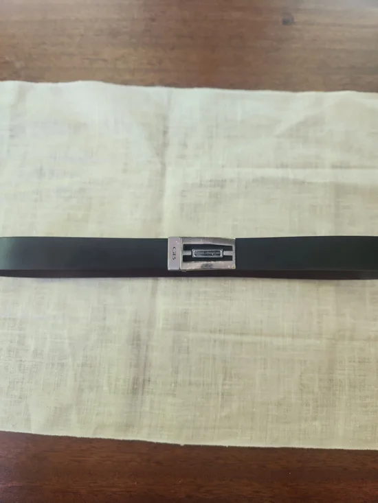Geoffrey Beene Reversable Black&Brown Leather Adjustable Belt Fits 36-40