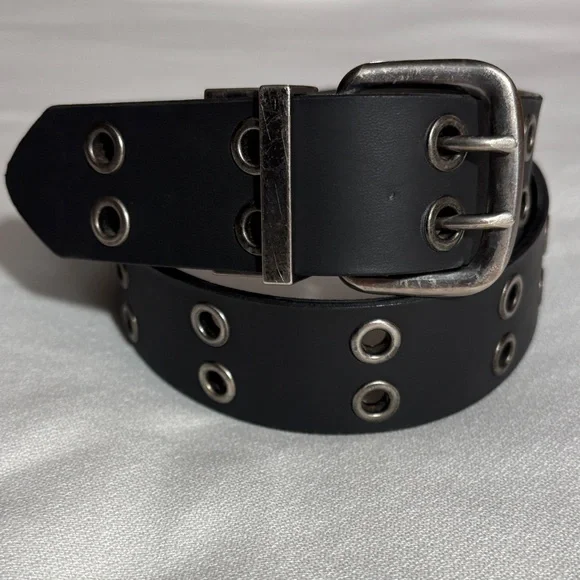 Stylish Black Belt with Silver Accent Grommets Size 34