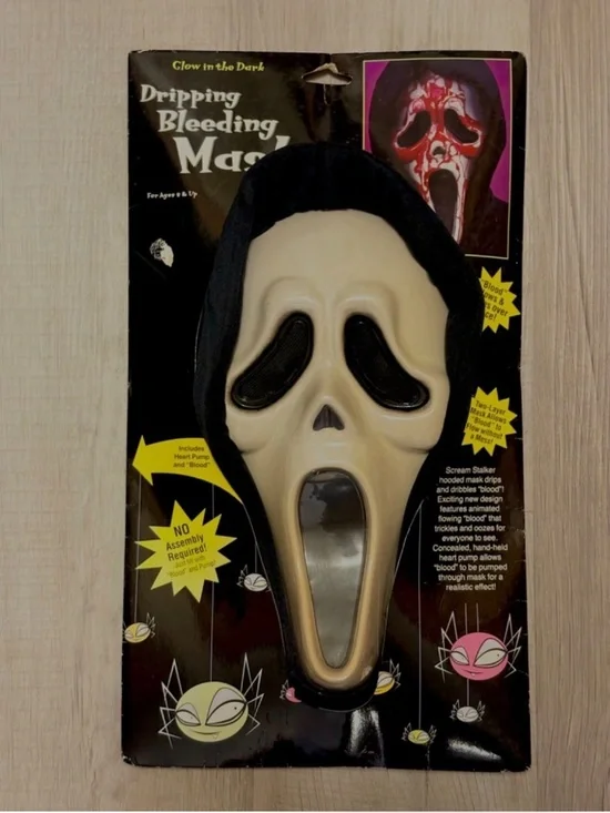 Vintage Scream Ghost Face Style Bleeding Halloween Mask w/ Blood Heart Pump NEW