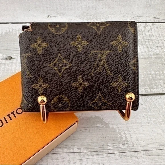 AUTHENTIC Louis Vuitton Monogram Multiple Wallet. Monogram brown.