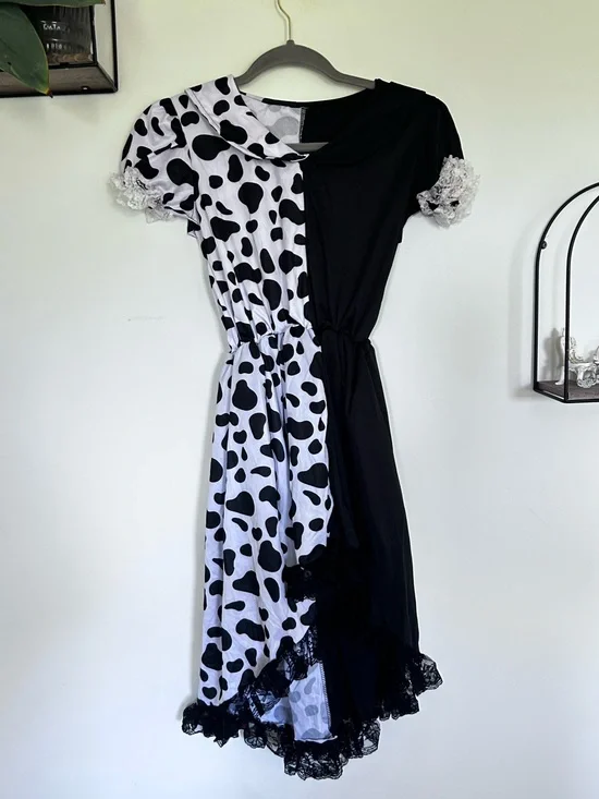 Children’s/Youth Girls Dalmatian Lady Halloween Costume Dress & Accessories