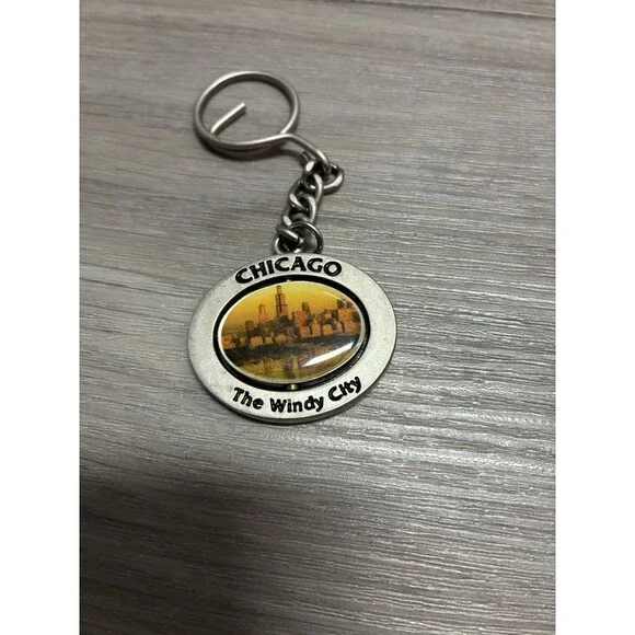 Chicago Skyline, Vintage Spinner Key Ring, Pewter & SilverTone