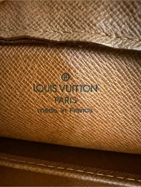 Louis Vuitton Authentic Vintage Monogram Orsay Pochette