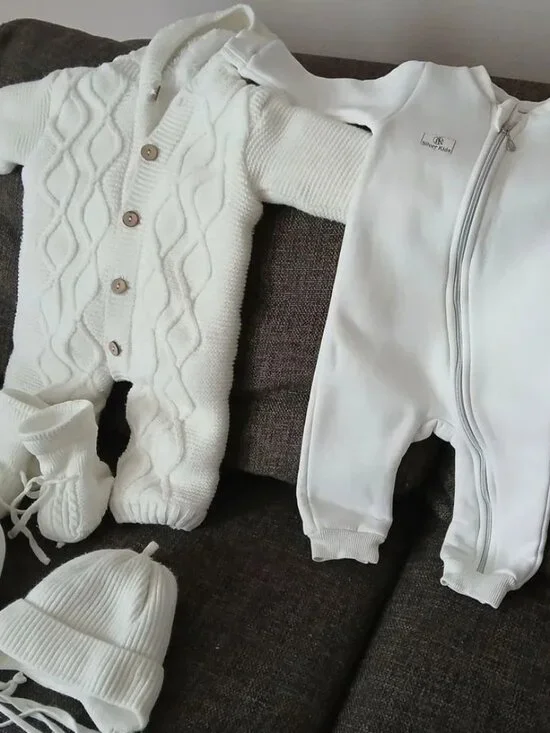 children's items for children under 1 year old
