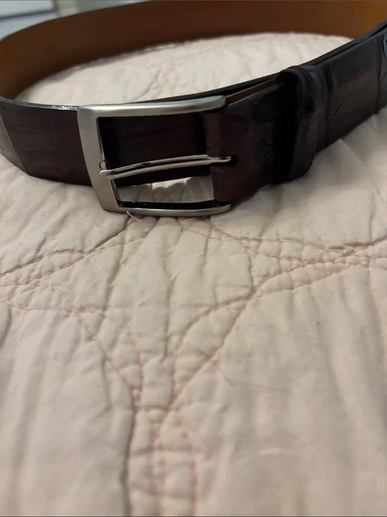 Trafalgar genuine crocodile brown belt w/silver buckle(brass)Size 32 EUC