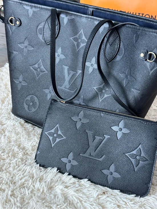 Louis Vuitton Black Monogram Neverfull MM