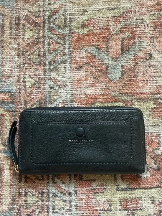 Marc Jacobs Black Leather Zip Wallet